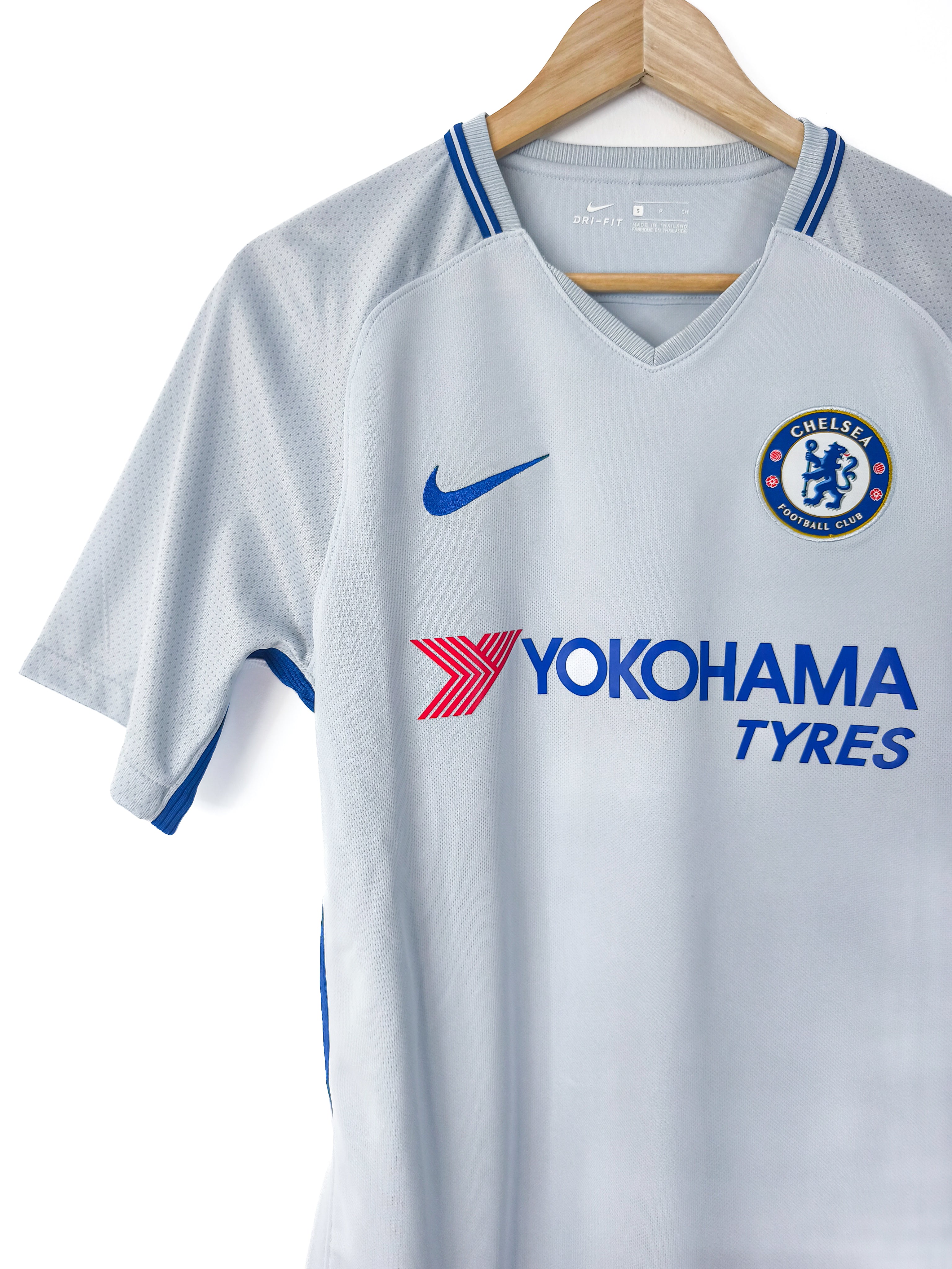 Camisola Oficial Chelsea 2017/18 | Pedro #11