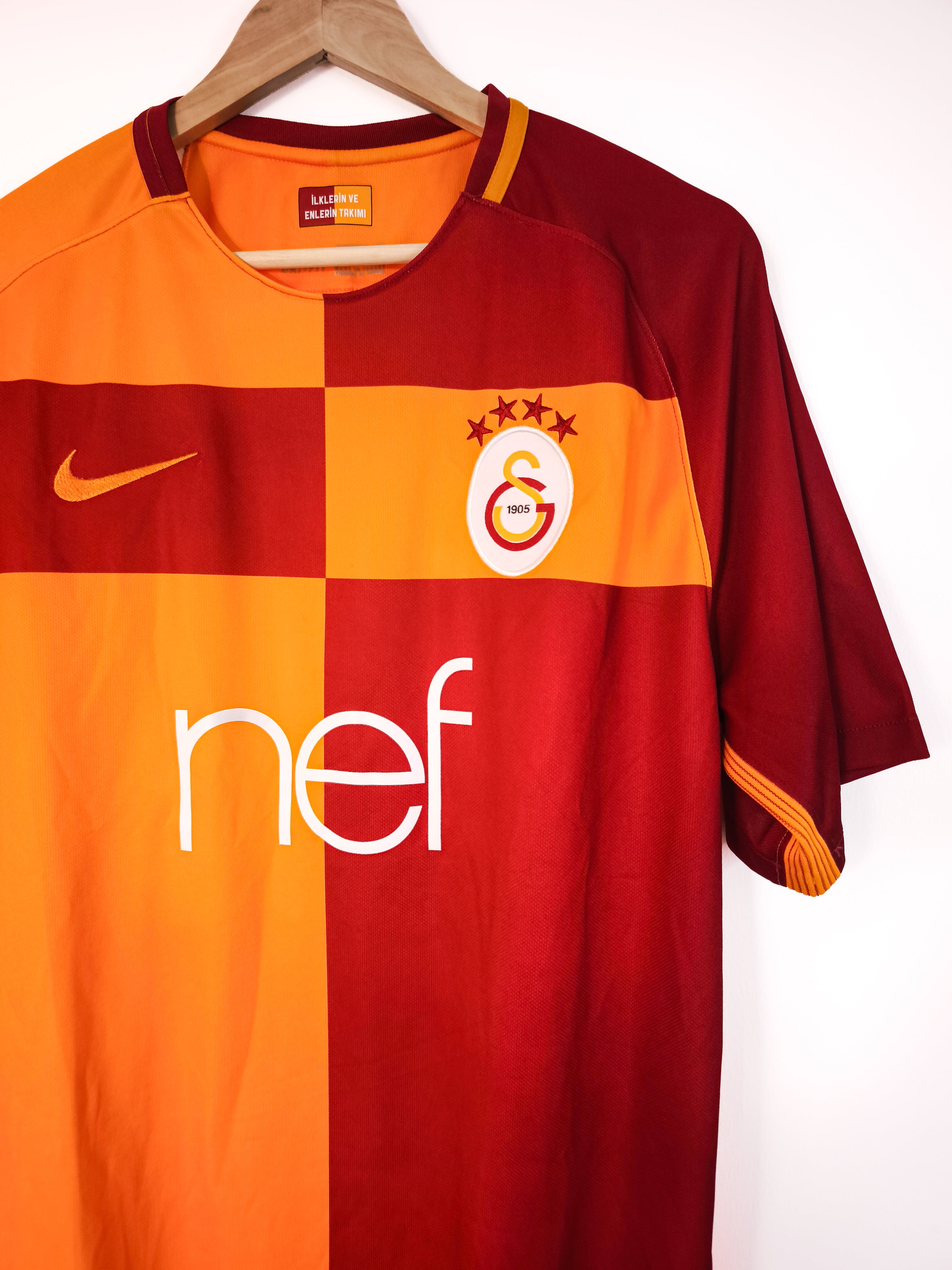 Camisola Oficial Galatasaray 2017/18 | Gomis #18