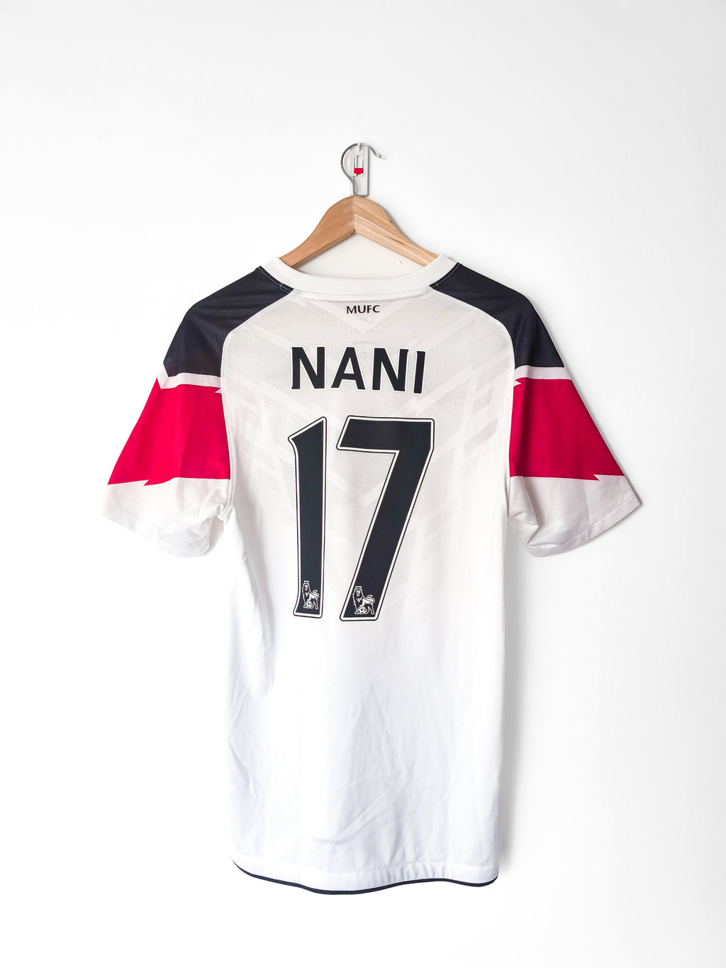 Camisola Oficial Manchester United 2010/11 | Nani #17