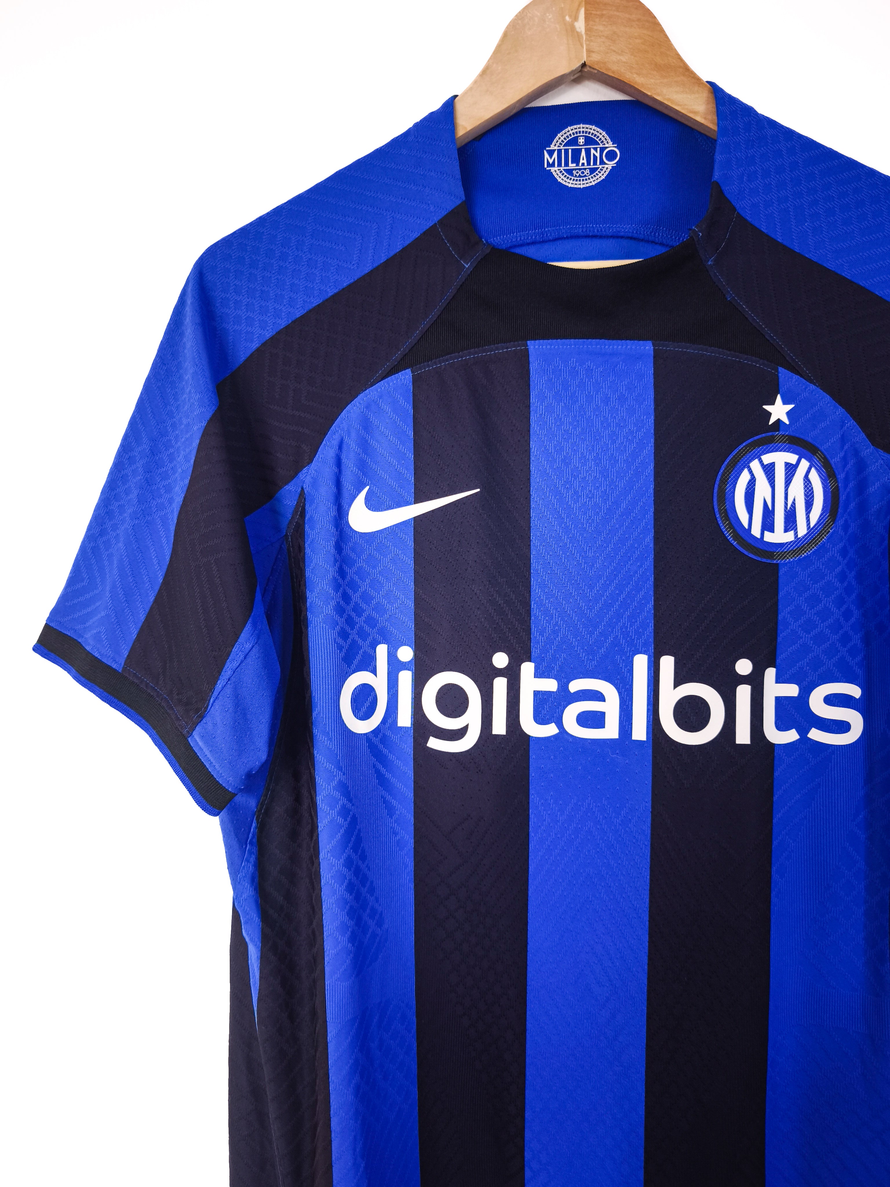 Camisola Oficial Inter 2022/23