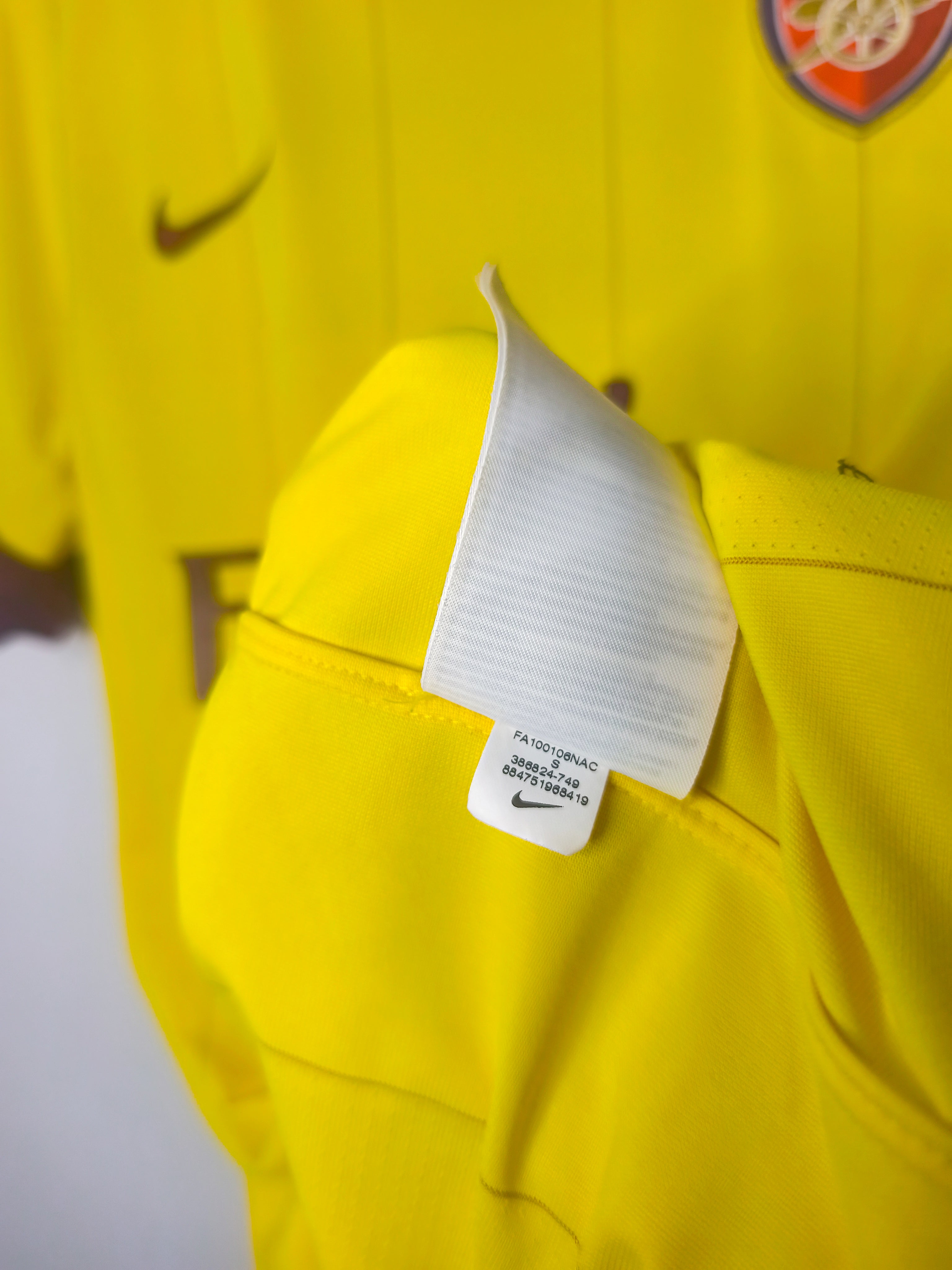 Camisola Oficial Arsenal 2010/13 | Arshavin #23