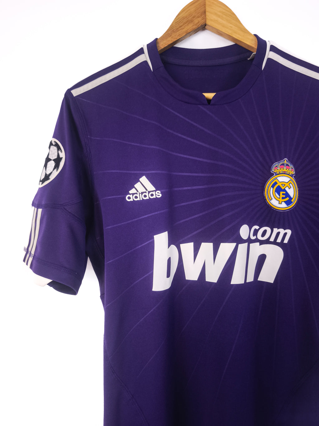 Camisola Oficial Real Madrid 2010/11 | Kaká #8