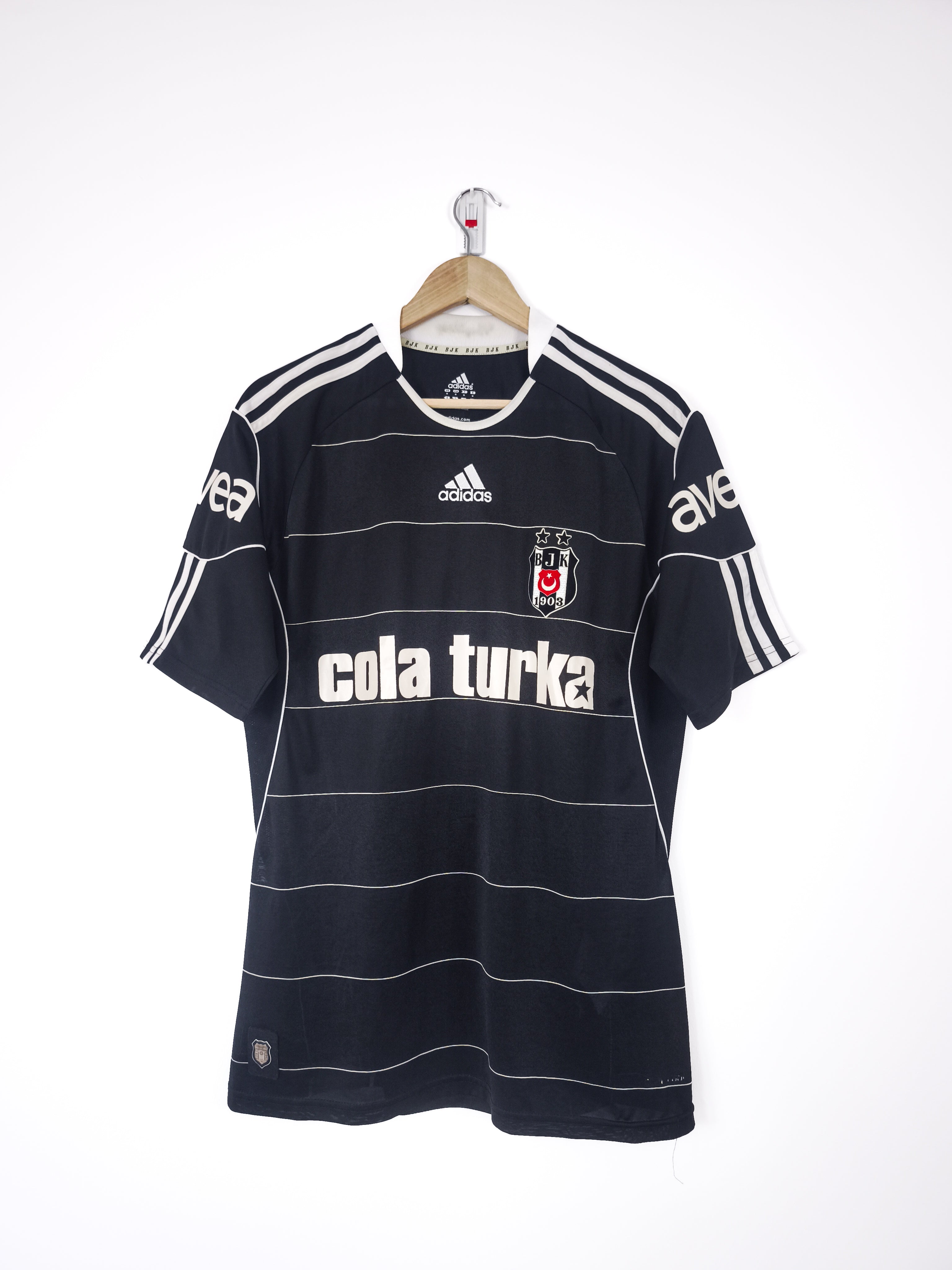Camisola Oficial Besiktas 2010/11 | Quaresma #7
