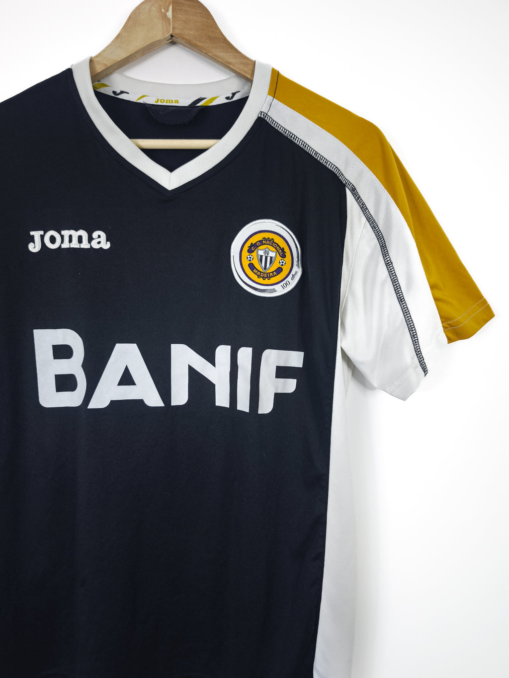 Camisola Oficial CD Nacional 2010/11