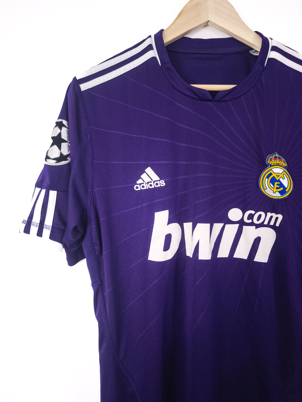 Camisola Oficial Real Madrid 2010/11 | Kaká #8
