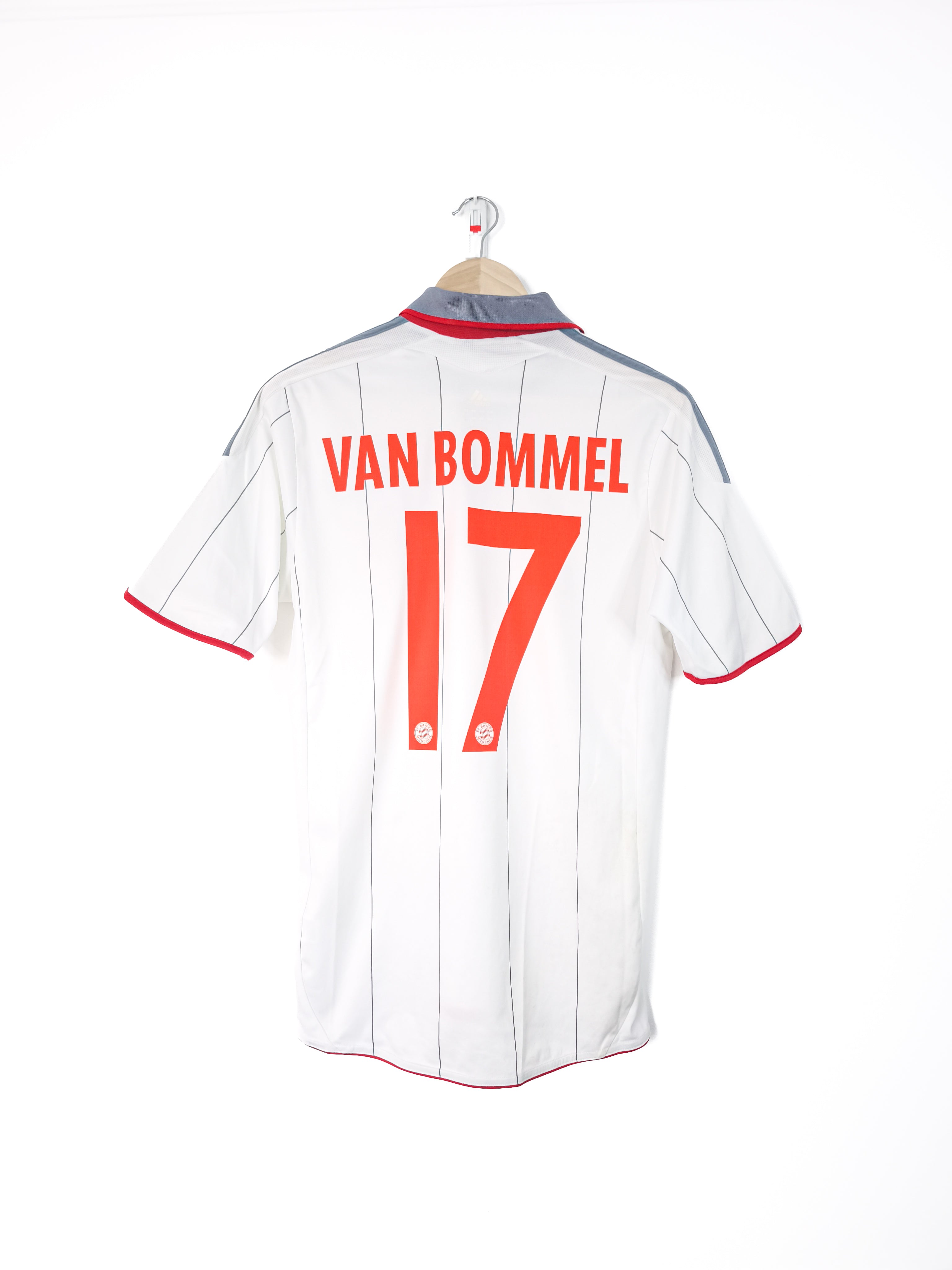 Camisola Oficial Bayern Munich 2009/10 | Van Bommel #17