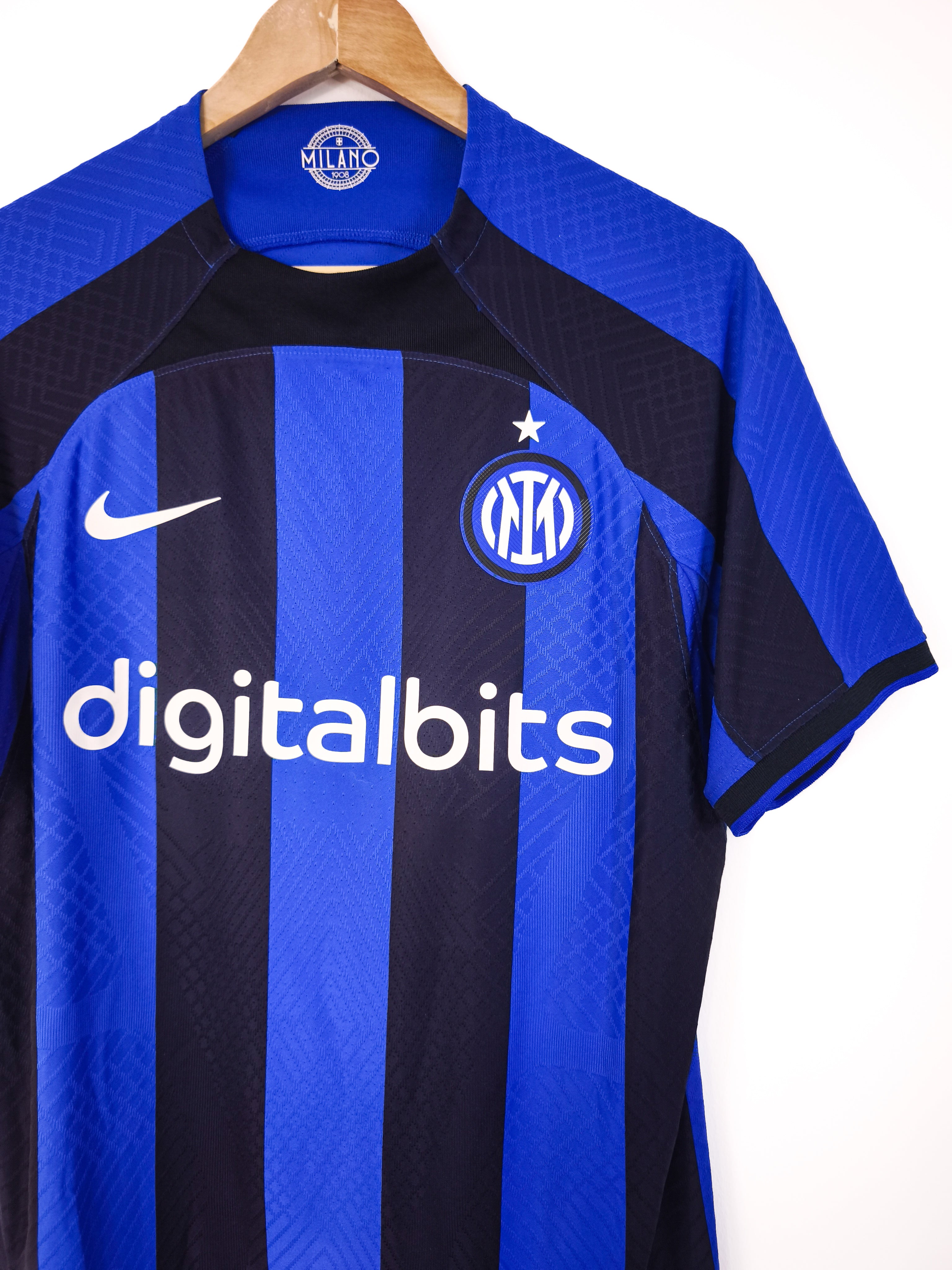 Camisola Oficial Inter 2022/23