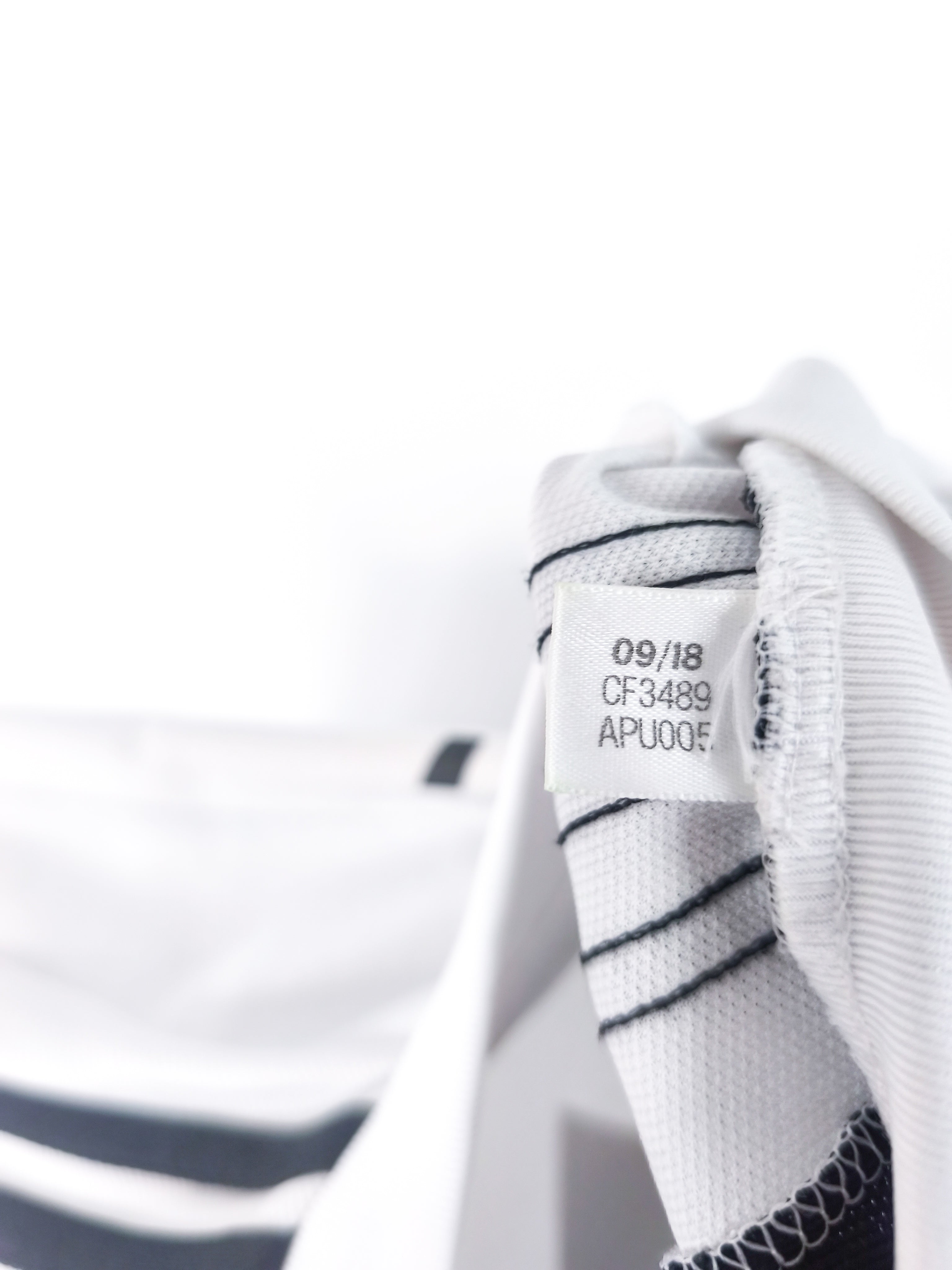 Camisola Oficial Juventus 2018/19 | Pjanic #5